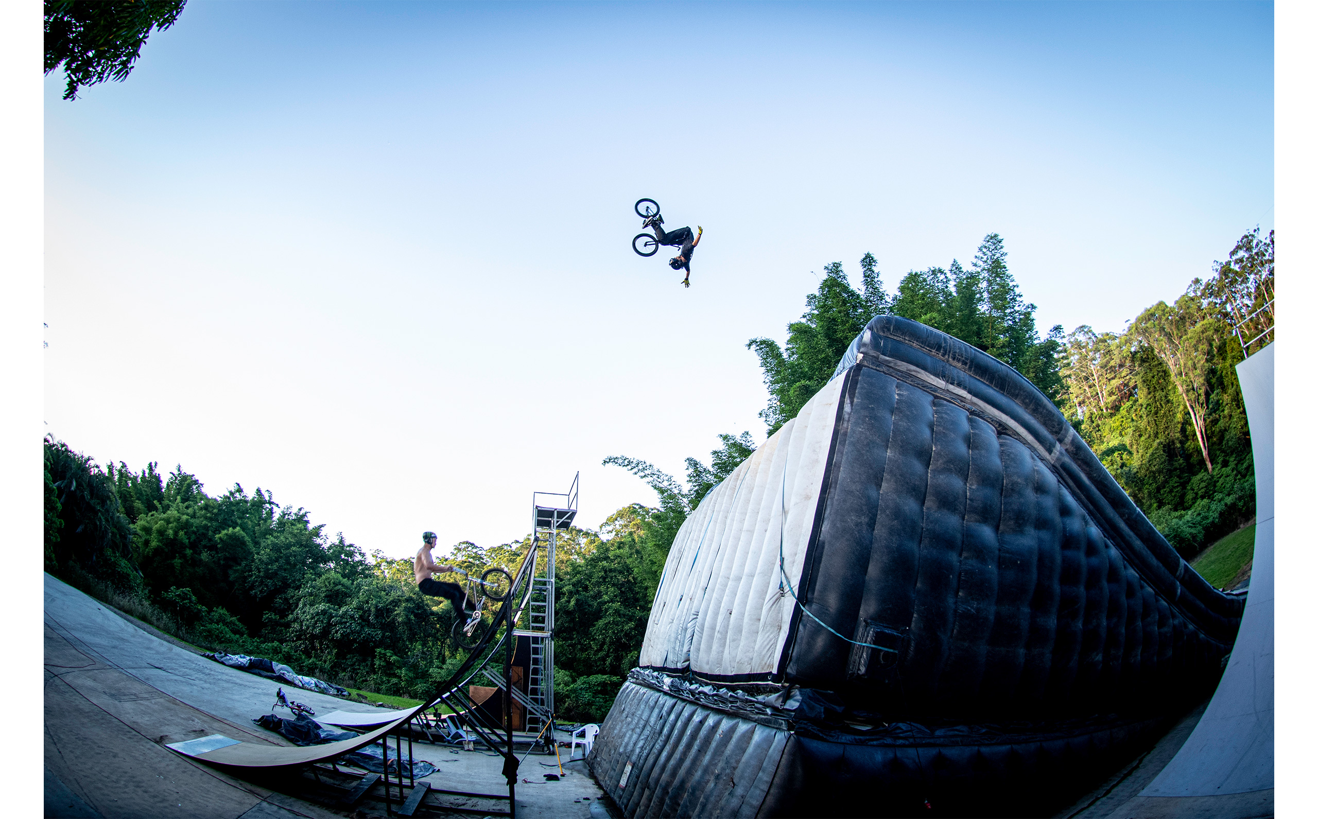 Dylan Devitt does  front flip tuck no hander on the bag jump at Ryan Williams compound.